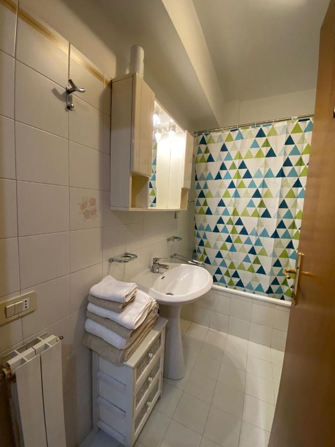 Armellini Apartment Latina Bagian luar foto